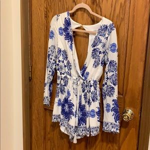Lovecat white and blue floral romper